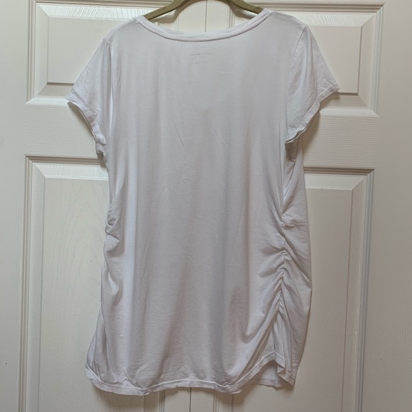 Liz Lange Maternity T-Shirts (set of two) - Picture 4 of 7